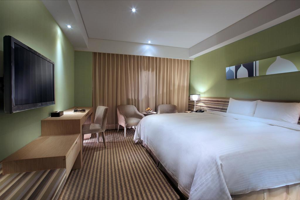Park City Hotel Central Tajcshung Kültér fotó