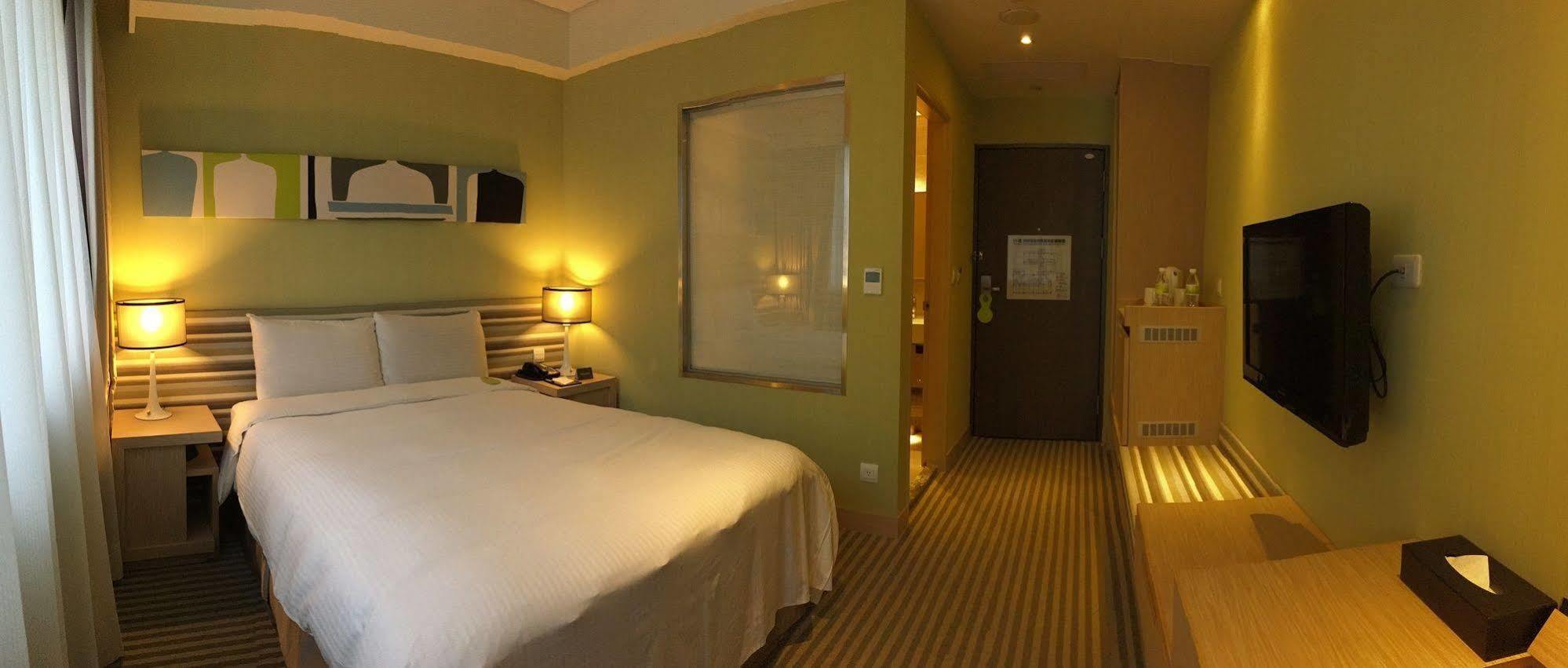 Park City Hotel Central Tajcshung Kültér fotó