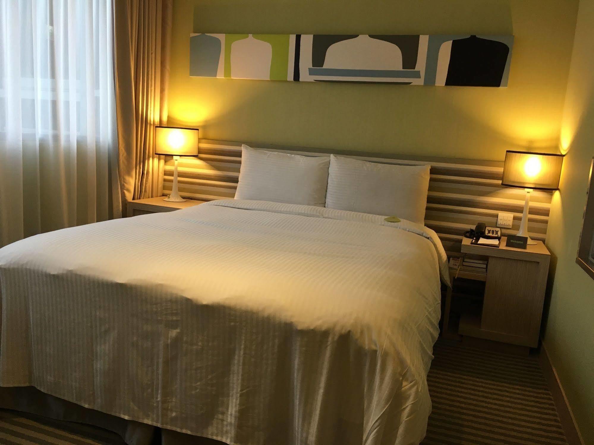 Park City Hotel Central Tajcshung Kültér fotó