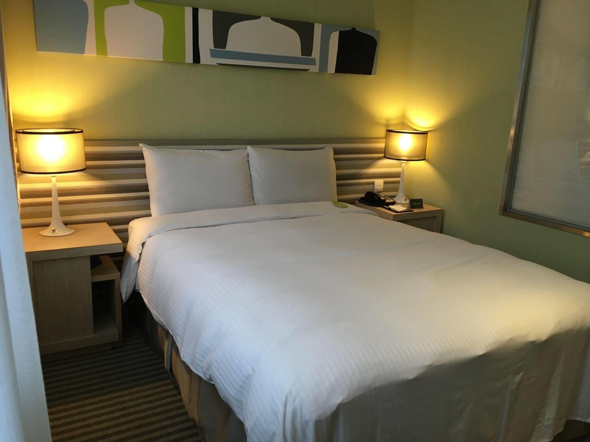 Park City Hotel Central Tajcshung Kültér fotó
